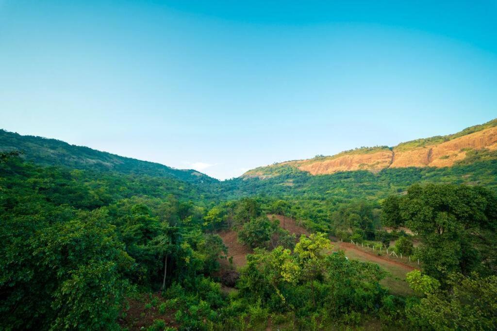 Spicy Mango Lakeside Abode - Luxurious Villa In Pawana Lonavala Exterior photo