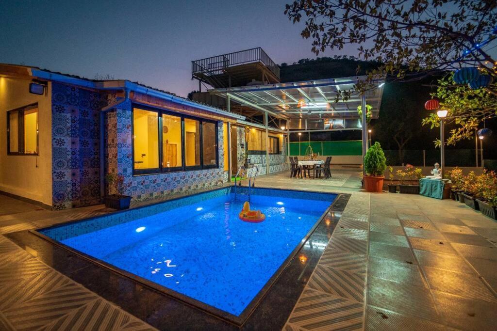 Spicy Mango Lakeside Abode - Luxurious Villa In Pawana Lonavala Exterior photo